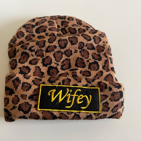 Animal Print “Wifey” & The RXch Beanie Set (2) - Picture 5 of 12